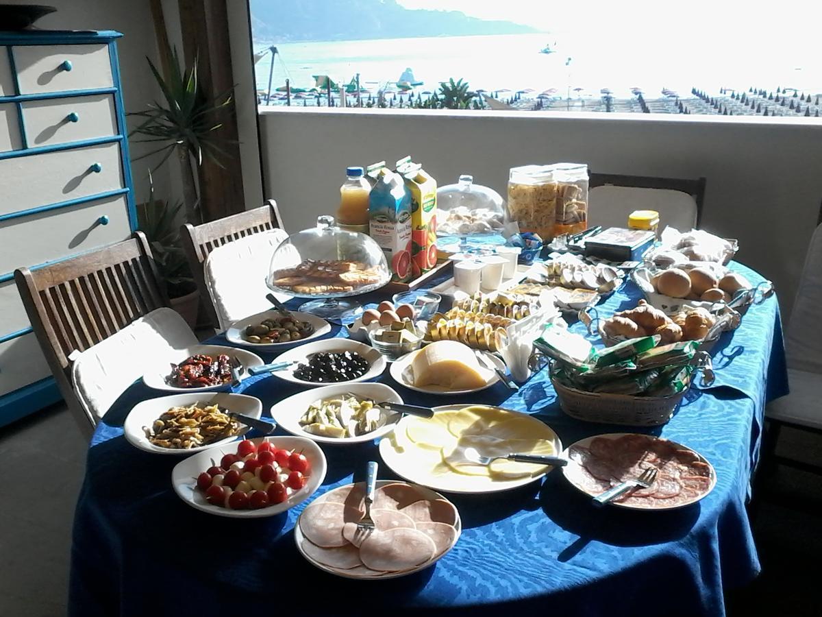 B&B Baia Delle Sirene Giardini-Naxos Exterior foto